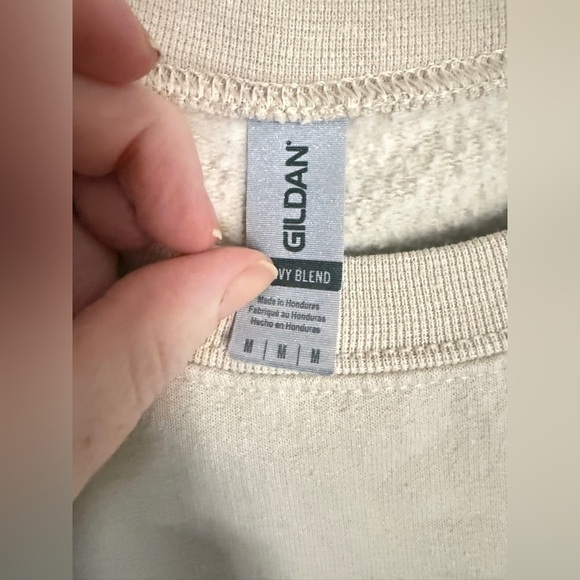 Taylor Swift Sweater - Picture 3 of 5